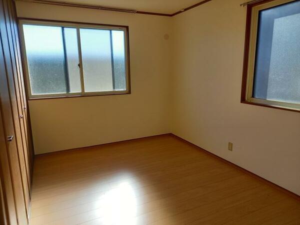 apartment 秋田県南秋田郡八郎潟町川崎字嘉美
地図を見る