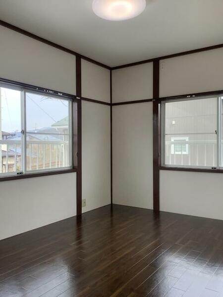 detached 山形県上山市石堂

地図を見る