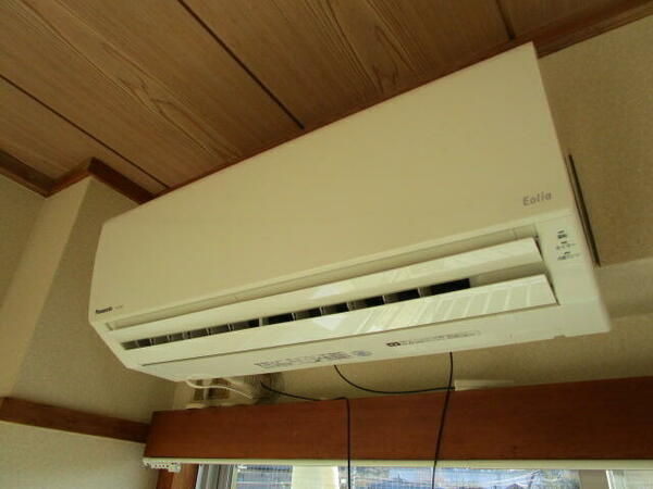 画像13:エアコンは和室側に設置
