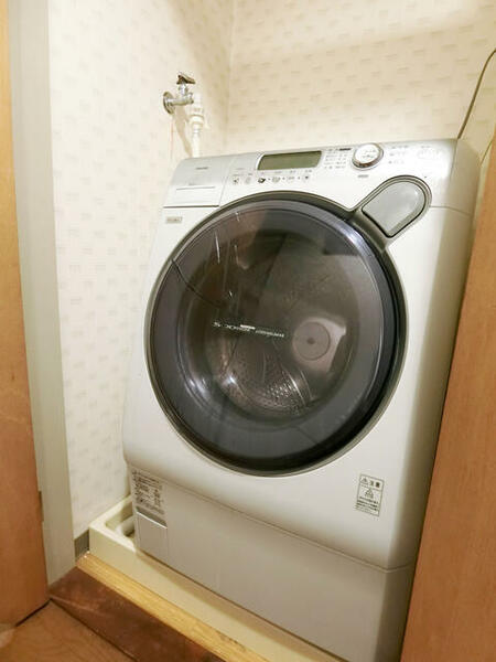 画像14:洗濯機　家電家具付きはプラス１万円