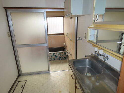 detached 岩手県奥州市江刺川原町