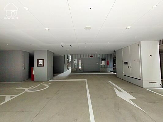 画像7:機械式駐車場の入口です