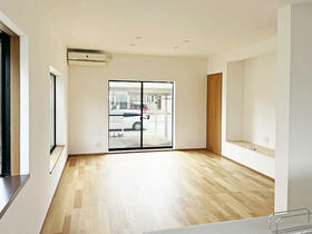 福井県鯖江市杉本町