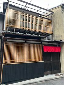 京都府京都市上京区五辻通七本松西入上る老松町