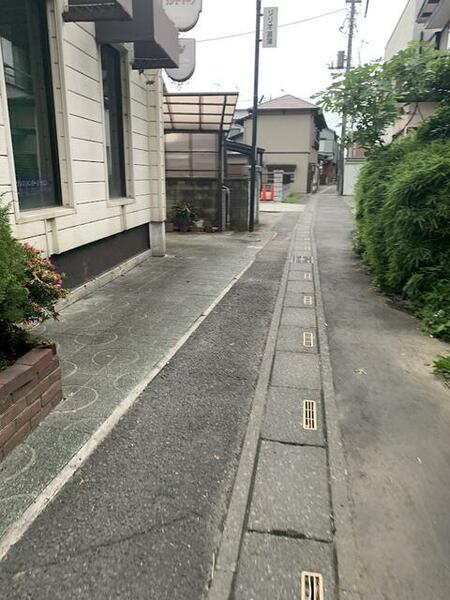 画像14:菖蒲町ガレージハウス　前面道路