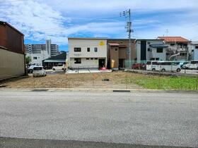 高知県高知市旭駅前町