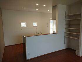 広島県広島市佐伯区八幡２丁目