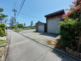 石川県能美市吉原町