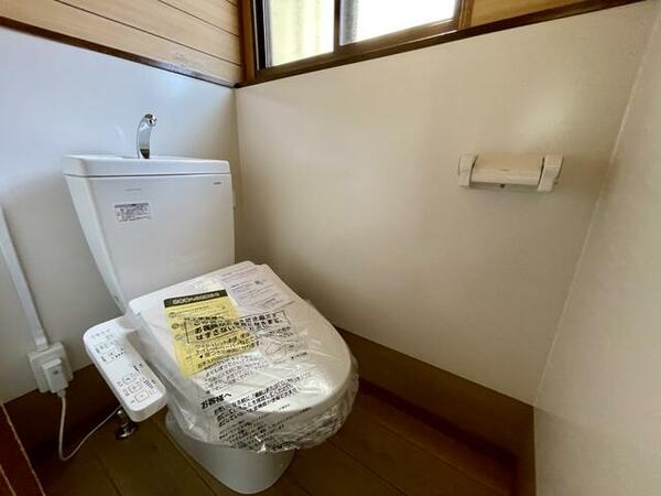 ウォシュレット温水便座で一年を通して快適です