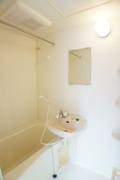 画像5:浴室換気暖房付