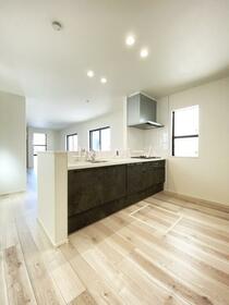 埼玉県さいたま市緑区宮本２丁目