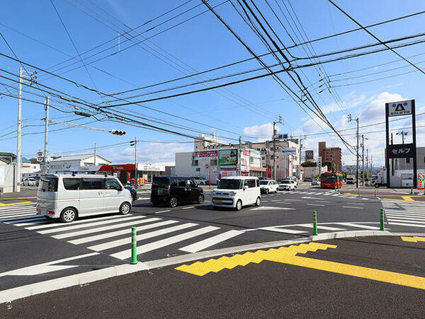 画像3:松山市高岡町１ＤＫ　前面道路の様子