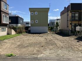 北海道札幌市西区八軒三条東４丁目