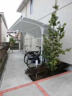 画像16:駐輪場は屋根付きで、大切な自転車を雨から守ってくれます！