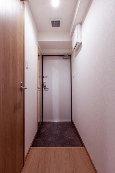 画像10:壁紙や床の色が実際のお部屋と異なることがございます。現況優先