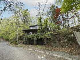 長野県北佐久郡軽井沢町大字発地ニュータウン