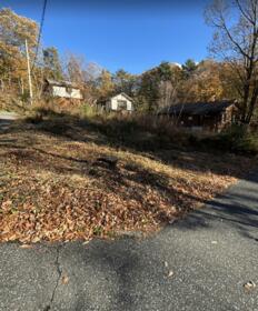 山梨県北杜市小淵沢町上笹尾