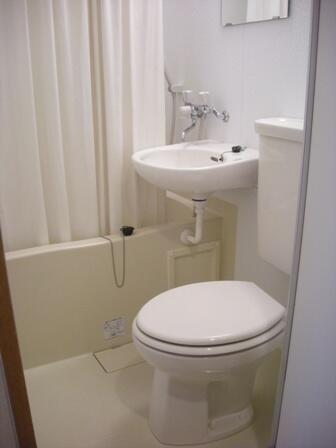 画像6:きれいな浴室ユニット