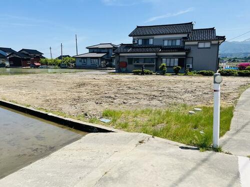 Land, Nyuzen Town, Toyama