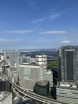 ＴＨＥ　ＹＯＫＯＨＡＭＡＦＲＯＮＴ　ＴＯＷＥＲ  ｜ 神奈川県横浜市神奈川区鶴屋町１丁目（賃貸マンション3LDK・39階・73.11㎡） その3