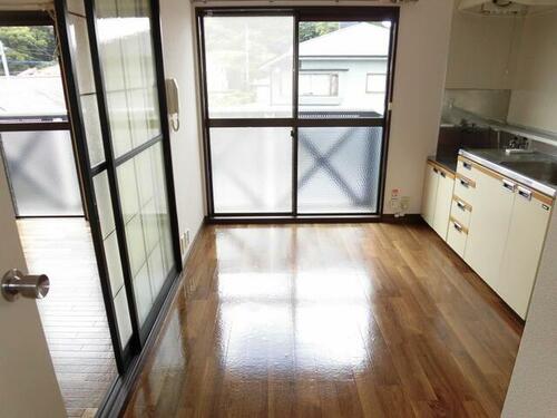 グリーンハイツ_内装_0