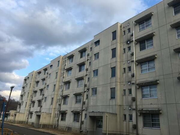 apartment 福島県田村郡三春町桜ケ丘２丁目
地図を見る