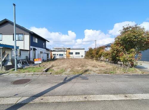 Land, Agano, Niigata