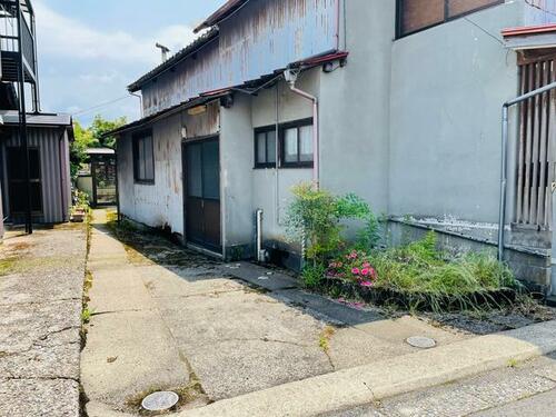 detached 福井県越前市小松２丁目