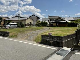 岐阜県揖斐郡池田町青柳