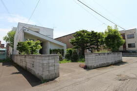 北海道札幌市西区八軒三条東２丁目