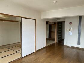 サーパス南春日