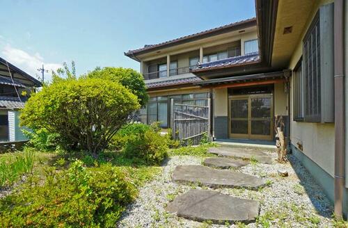 detached 山梨県韮崎市龍岡町下條東割