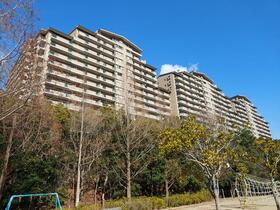 兵庫県宝塚市すみれガ丘１丁目