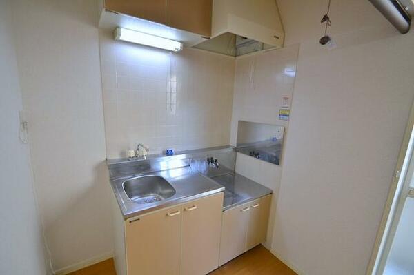 画像12:キッチン