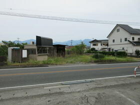山梨県笛吹市春日居町鎮目