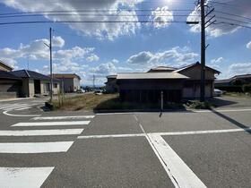 石川県小松市草野町