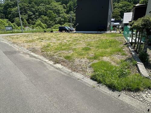 Land, Utashinai, Hokkaido
