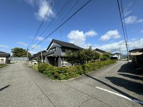 石川県小松市月津町