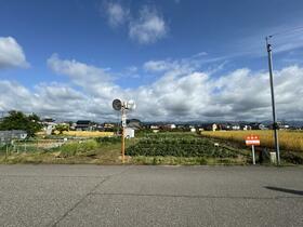 石川県小松市月津町