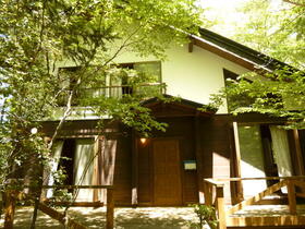 山梨県南都留郡鳴沢村鳴沢