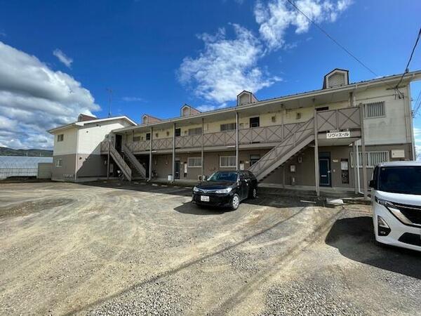 apartment 福島県伊達市梁川町字四石蒔
地図を見る