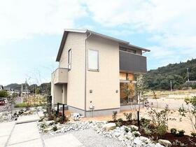 香川県さぬき市造田是弘