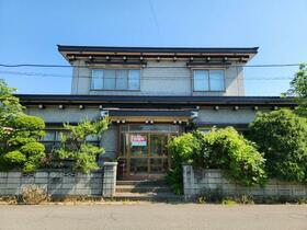 青森県五所川原市金木町芦野