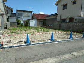 富山県高岡市中川上町