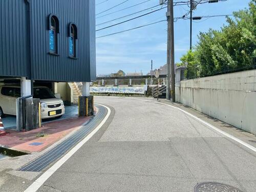 commercial 高知県高知市薊野西町２丁目