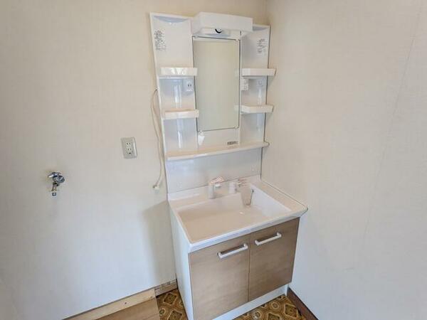 detached 山形県米沢市塩井町宮井
地図を見る