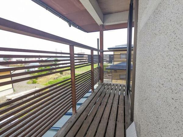 detached 山形県米沢市塩井町宮井
地図を見る