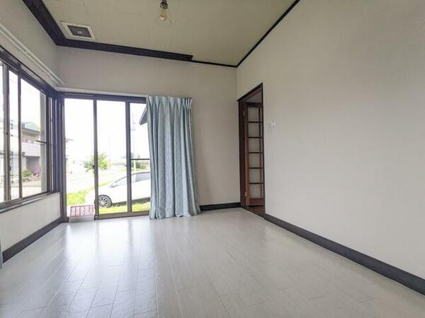 detached 山形県米沢市塩井町宮井
地図を見る