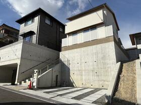 兵庫県明石市魚住町錦が丘２丁目