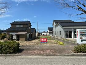 富山県氷見市窪